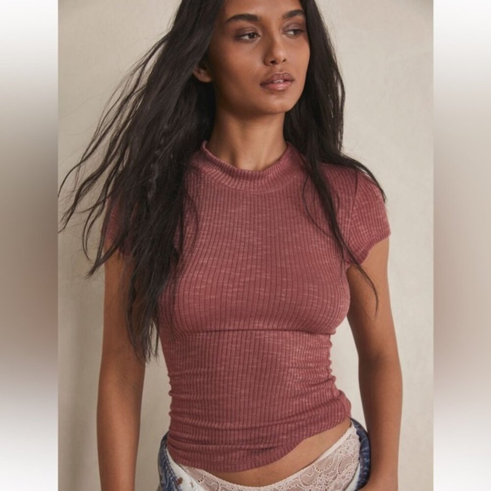 Free People Your Fave Baby Tee M mauve NWT